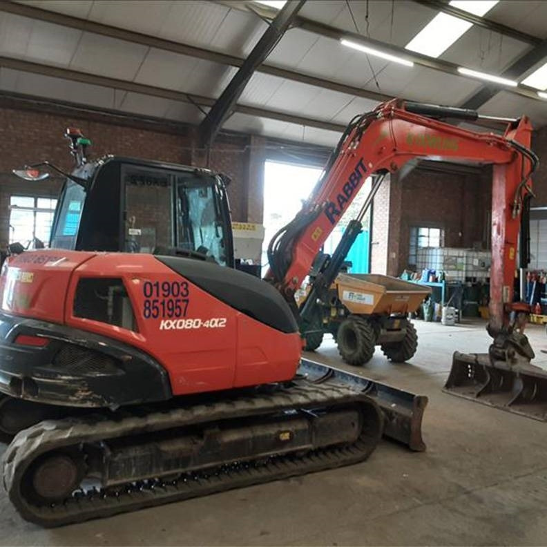 Kubota KX080-4a2 - Minikotró: 5 kép. Kubota KX080-4a2 - Minikotró: 5 kép.