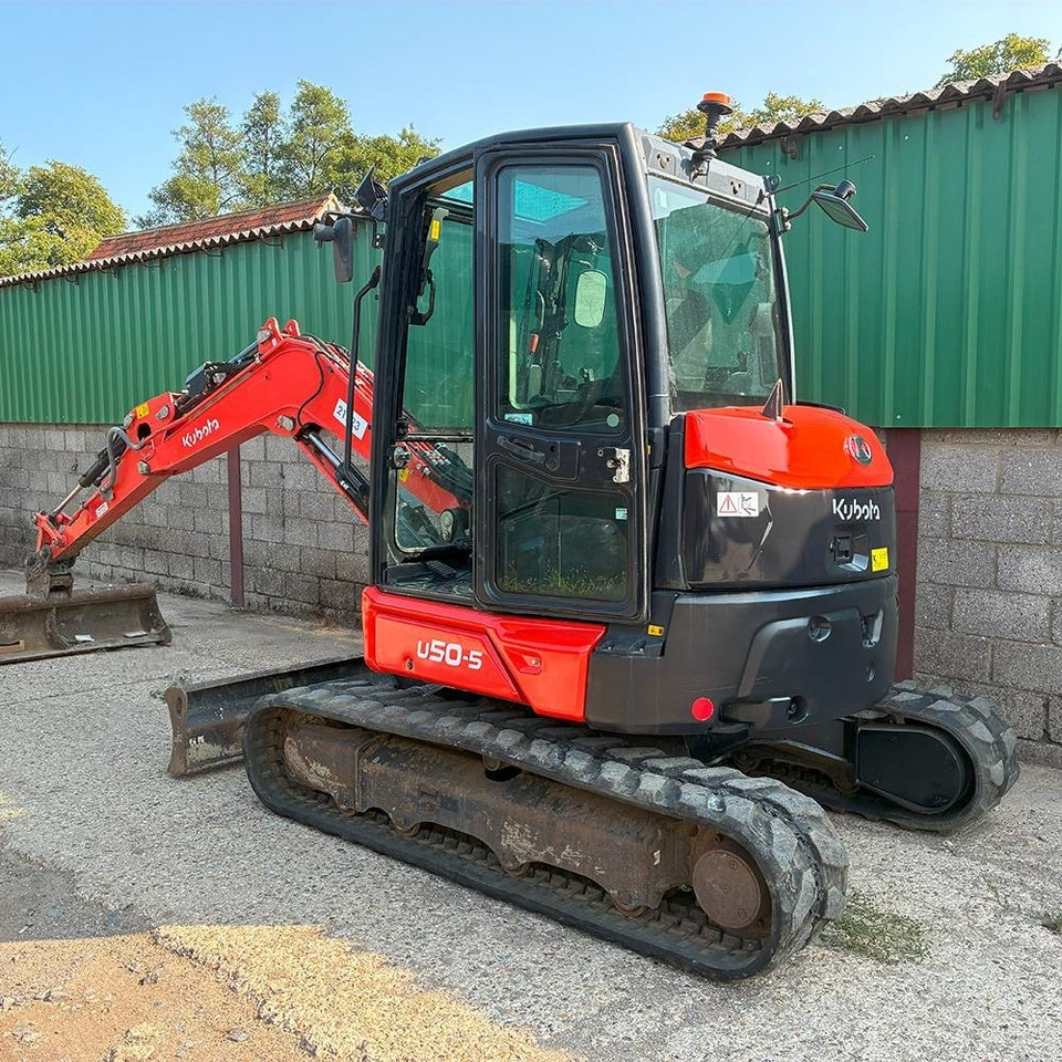 Kubota U 50-5 - Minikotró: 4 kép. Kubota U 50-5 - Minikotró: 4 kép.