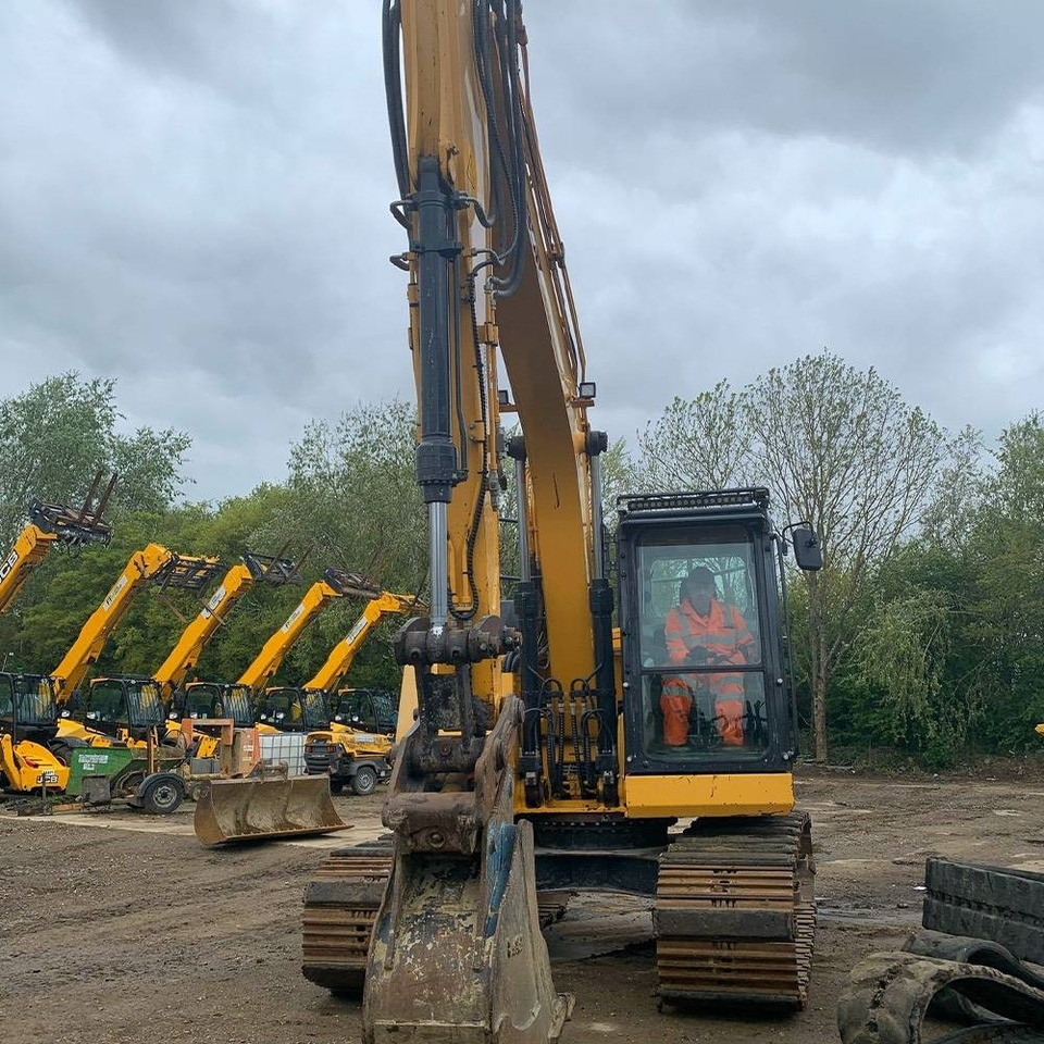 Liugong 913 FCR - Lánctalpas kotró: 5 kép. Liugong 913 FCR - Lánctalpas kotró: 5 kép.