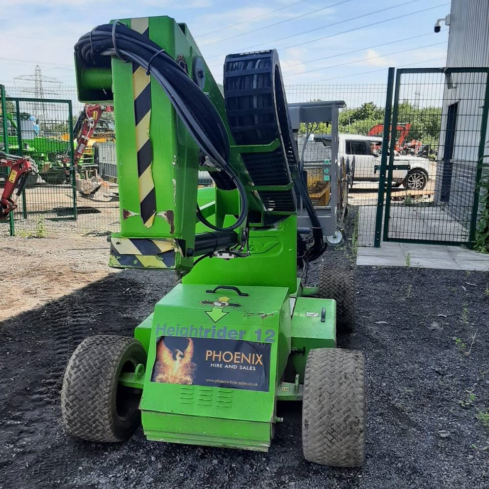 Niftylift HR 12 - Személyemelő: 5 kép. Niftylift HR 12 - Személyemelő: 5 kép.