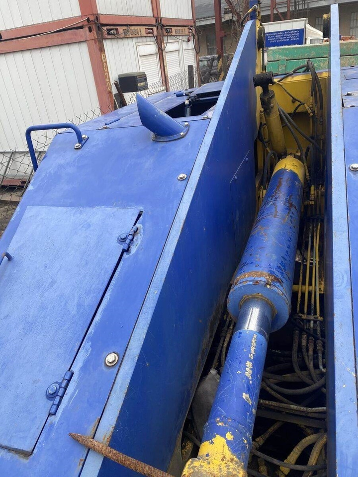 Aichi SR 182  - Teleszkópos emelő: 4 kép. Aichi SR 182  - Teleszkópos emelő: 4 kép.