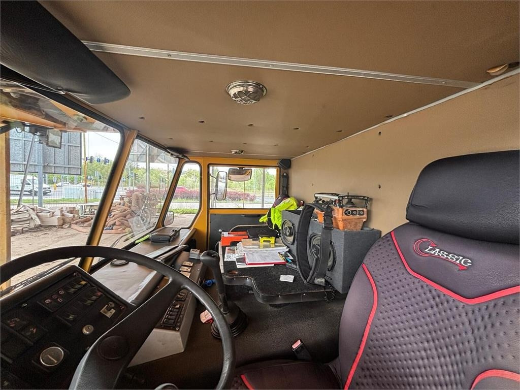 Spierings SK-365 AT-3 (400V + diesel) - Önszerelő toronydaru: 4 kép. Spierings SK-365 AT-3 (400V + diesel) - Önszerelő toronydaru: 4 kép.