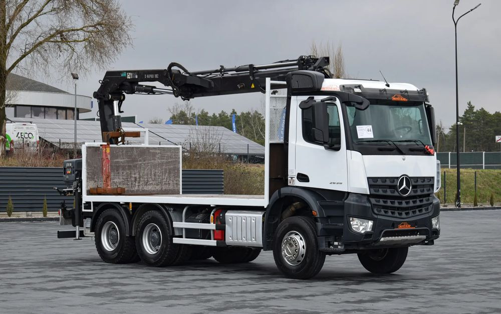 Mercedes-Benz AROCS 2636 / 6x4 / HIAB X-HIPRO 192 E-3 / WYSUW x3 / ROTATOR / STEROWANIE RADIOWE / UDT / PODPORY HYDRAULICZNE / AUTOMAT / KAMERA COFANIA / NISKI PRZEBIEG / SPROWADZONY - Platós teherautó, Darus autó: 3 kép. Mercedes-Benz AROCS 2636 / 6x4 / HIAB X-HIPRO 192 E-3 / WYSUW x3 / ROTATOR / STEROWANIE RADIOWE / UDT / PODPORY HYDRAULICZNE / AUTOMAT / KAMERA COFANIA / NISKI PRZEBIEG / SPROWADZONY - Platós teherautó, Darus autó: 3 kép.