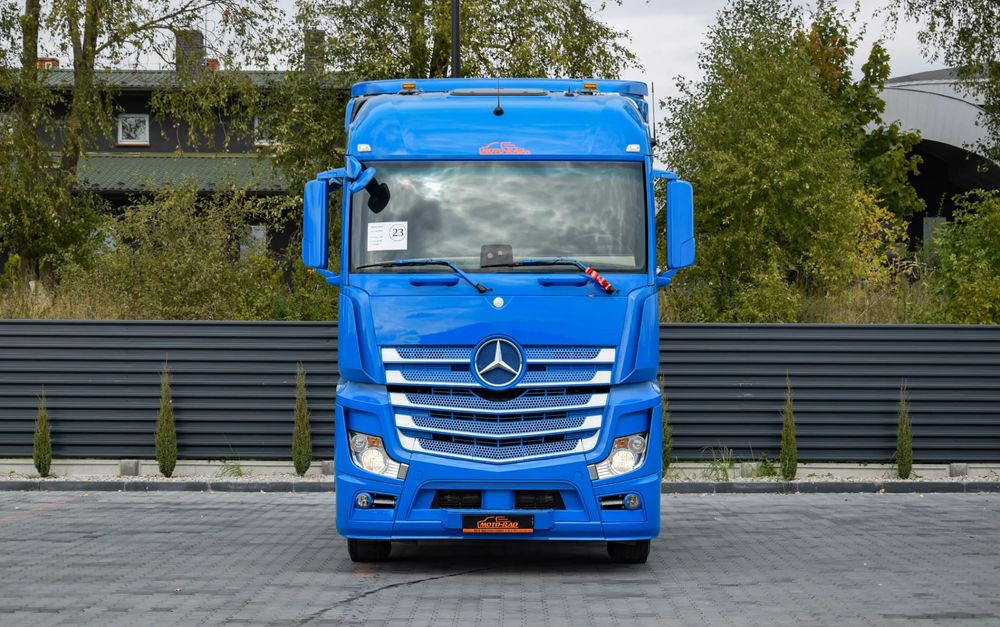 Mercedes-Benz ACTROS 1851 / EURO 6 / BIGSPACE / HYDRAULIKA / RETARDER / FULL SPILERY / SERWISOWANY / SPROWADZONY - Nyergesvontató: 2 kép. Mercedes-Benz ACTROS 1851 / EURO 6 / BIGSPACE / HYDRAULIKA / RETARDER / FULL SPILERY / SERWISOWANY / SPROWADZONY - Nyergesvontató: 2 kép.