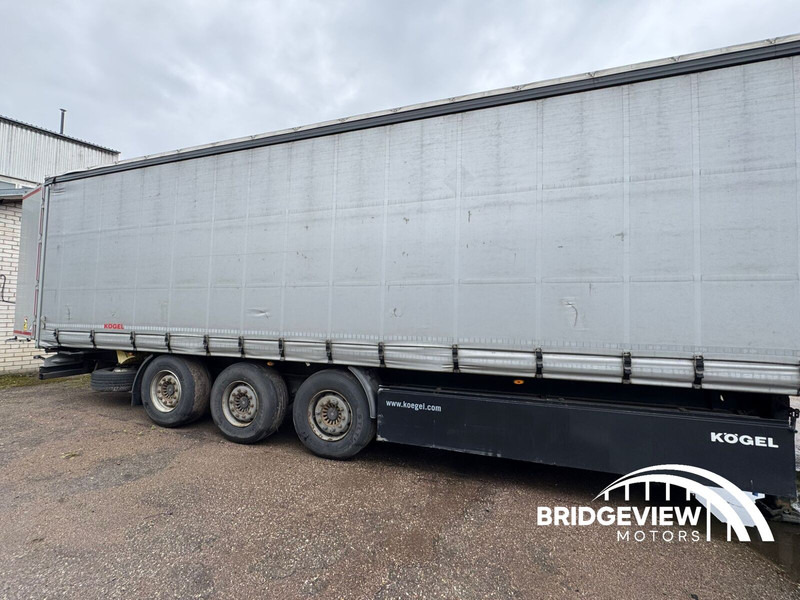 Kögel S 24 - Ponyvás félpótkocsi: 5 kép. Kögel S 24 - Ponyvás félpótkocsi: 5 kép.