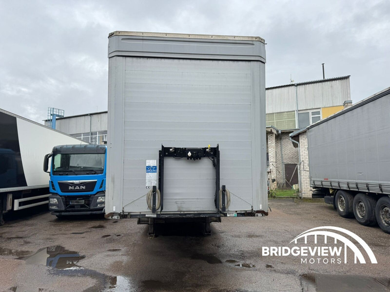 Kögel S 24 - Ponyvás félpótkocsi: 1 kép. Kögel S 24 - Ponyvás félpótkocsi: 1 kép.