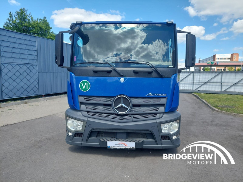 Mercedes-Benz Actros 1843 - Alvaz teherautó: 2 kép. Mercedes-Benz Actros 1843 - Alvaz teherautó: 2 kép.
