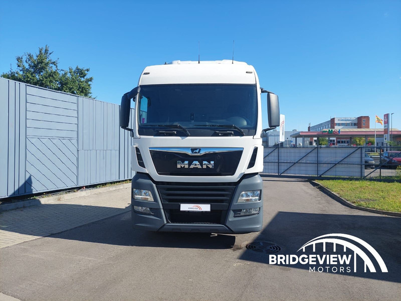 MAN TGX 18.470 - Nyergesvontató: 3 kép. MAN TGX 18.470 - Nyergesvontató: 3 kép.