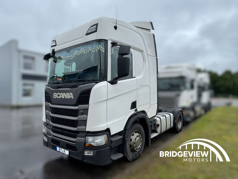 Scania R 450 - Nyergesvontató: 1 kép. Scania R 450 - Nyergesvontató: 1 kép.