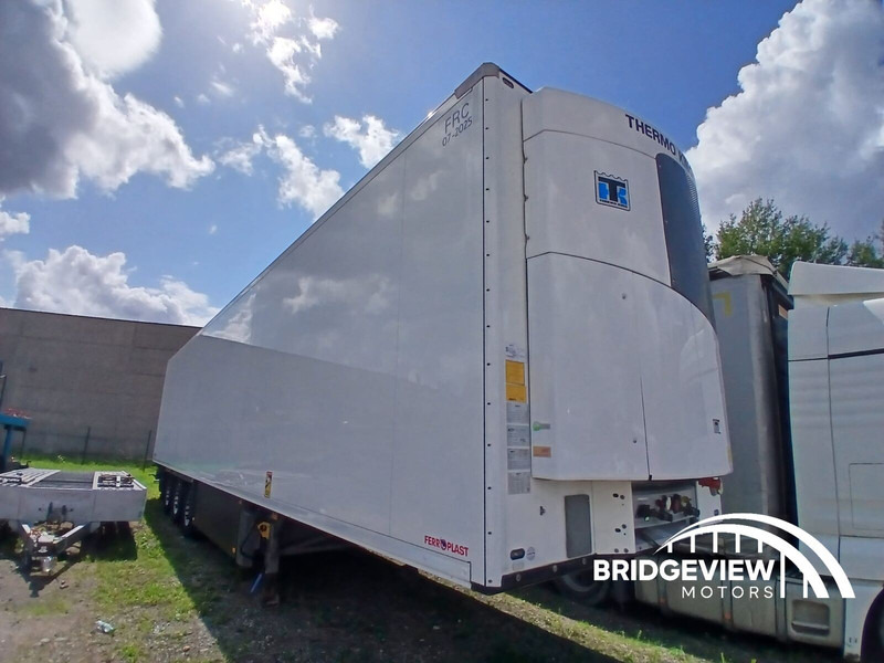 Schmitz Cargobull SCB*S3B - Félpótkocsi hűtős: 2 kép. Schmitz Cargobull SCB*S3B - Félpótkocsi hűtős: 2 kép.