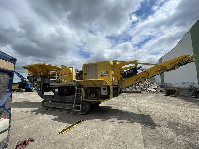 Keestrack B3h - Pofás törő: 5 kép. Keestrack B3h - Pofás törő: 5 kép.