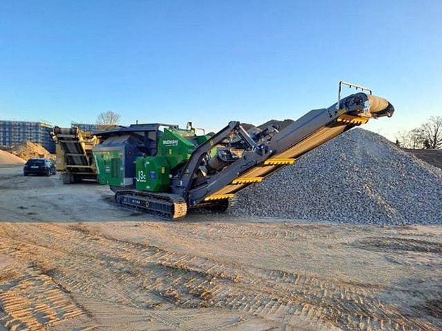 MCCLOSKEY J3CR - Törőgép: 4 kép. MCCLOSKEY J3CR - Törőgép: 4 kép.