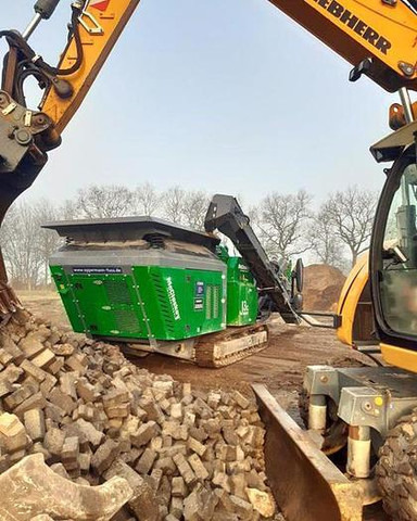 MCCLOSKEY J3CR - Törőgép: 5 kép. MCCLOSKEY J3CR - Törőgép: 5 kép.