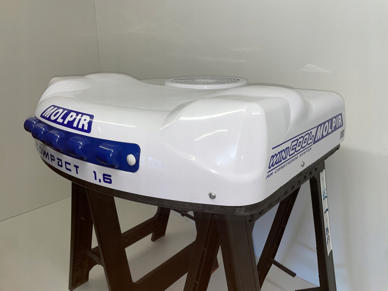 KLIMATYZACJA POSTOJOWA COMPACT 1,6 MOLPIR MAN SCANIA DAF IVECO - NOWA - - Klímakompresszor - Teherautó: 4 kép. KLIMATYZACJA POSTOJOWA COMPACT 1,6 MOLPIR MAN SCANIA DAF IVECO - NOWA - - Klímakompresszor - Teherautó: 4 kép.