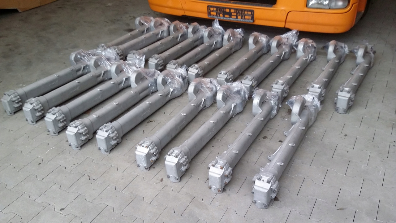 MAN F2000 TGA EGR TGX RECYRKULATOR D20,D26,D28 - EGR hűtő - Teherautó: 2 kép. MAN F2000 TGA EGR TGX RECYRKULATOR D20,D26,D28 - EGR hűtő - Teherautó: 2 kép.