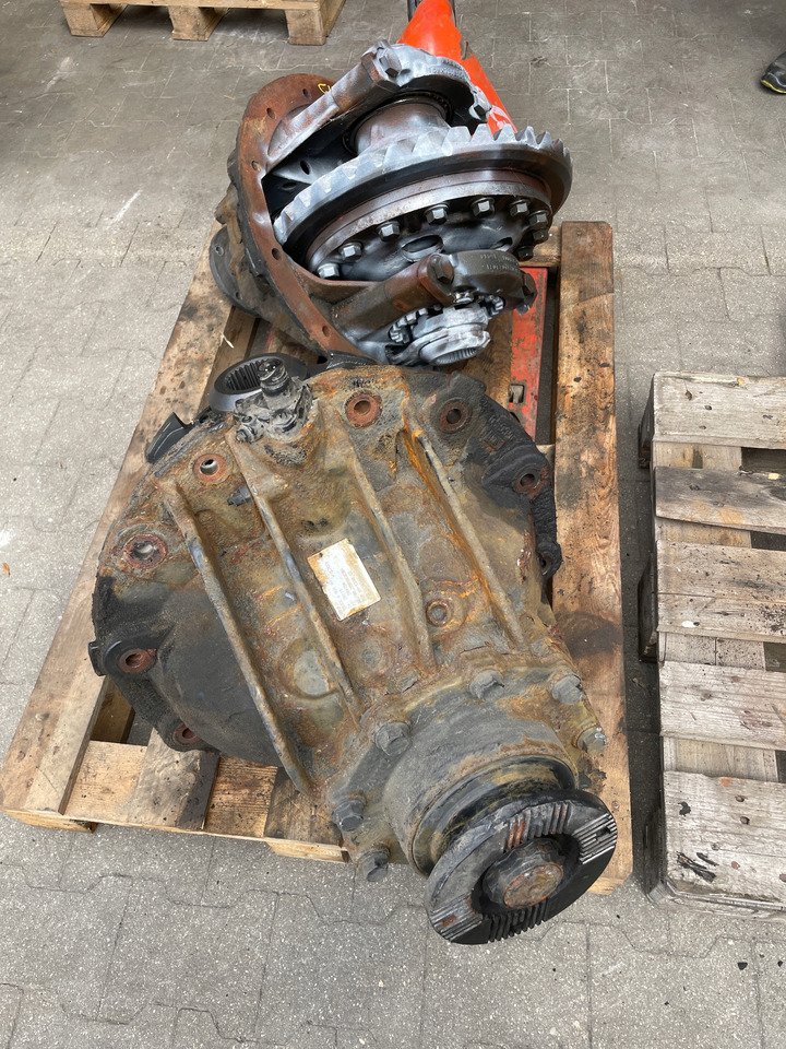 MAN TGX TGS TGA WKŁAD DYFERENCJAŁ MOSTU DYFER 38:15, 81350106301 - Hátsó tengely - Teherautó: 5 kép. MAN TGX TGS TGA WKŁAD DYFERENCJAŁ MOSTU DYFER 38:15, 81350106301 - Hátsó tengely - Teherautó: 5 kép.