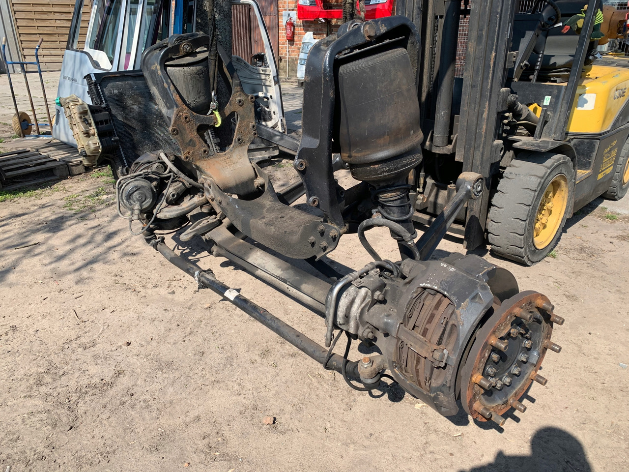 PRZEDNIA OŚ MAN TGX TGS TGA LOWDECK LOW DECK KMPL - Első tengely - Teherautó: 5 kép. PRZEDNIA OŚ MAN TGX TGS TGA LOWDECK LOW DECK KMPL - Első tengely - Teherautó: 5 kép.