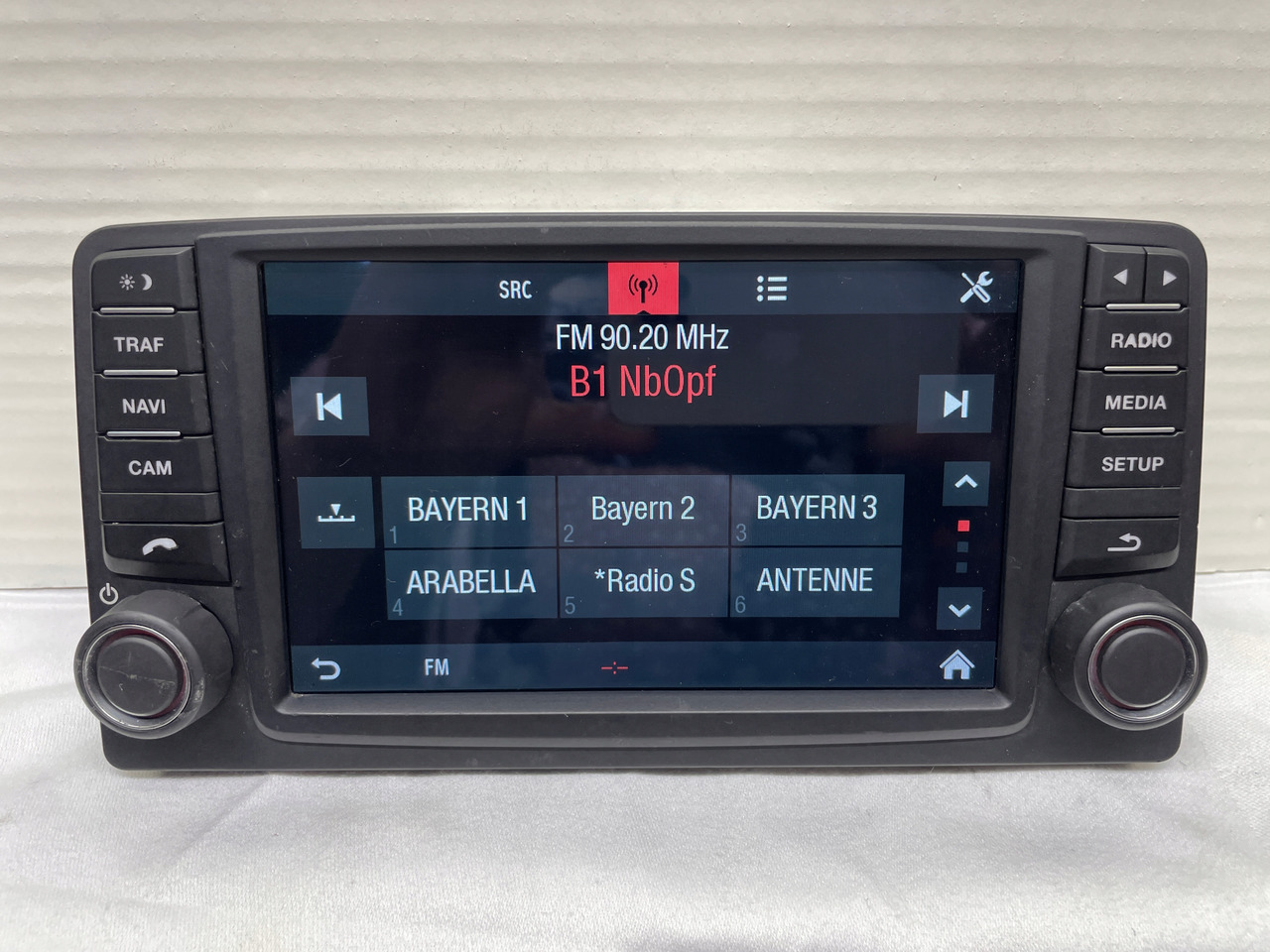 RADIO NAWIGACJA MAN TGS TGX EURO 6 81281006037 WYMIENIONY WYŚWIETLACZ - Navigációs rendszer - Teherautó: 1 kép. RADIO NAWIGACJA MAN TGS TGX EURO 6 81281006037 WYMIENIONY WYŚWIETLACZ - Navigációs rendszer - Teherautó: 1 kép.
