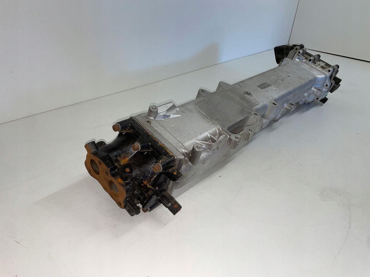 RECYRKULATOR SPALIN MAN TGX TGS EURO 6 EGR DEMONTAŻ 51081007238, - EGR hűtő - Teherautó: 1 kép. RECYRKULATOR SPALIN MAN TGX TGS EURO 6 EGR DEMONTAŻ 51081007238, - EGR hűtő - Teherautó: 1 kép.