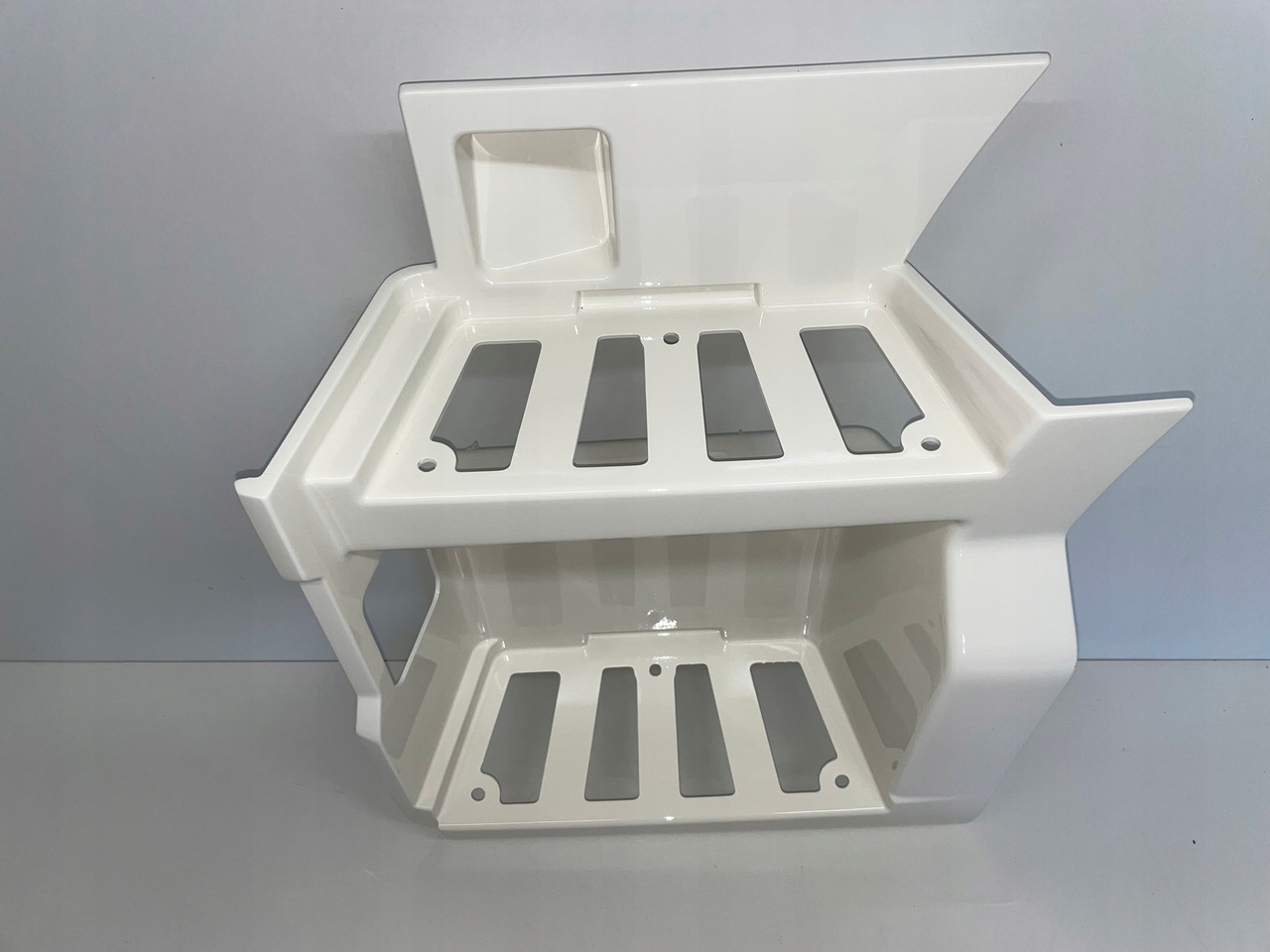 STOPIEŃ STOPNICA MAN TGX 3 TG3 - Lépcső - Teherautó: 2 kép. STOPIEŃ STOPNICA MAN TGX 3 TG3 - Lépcső - Teherautó: 2 kép.