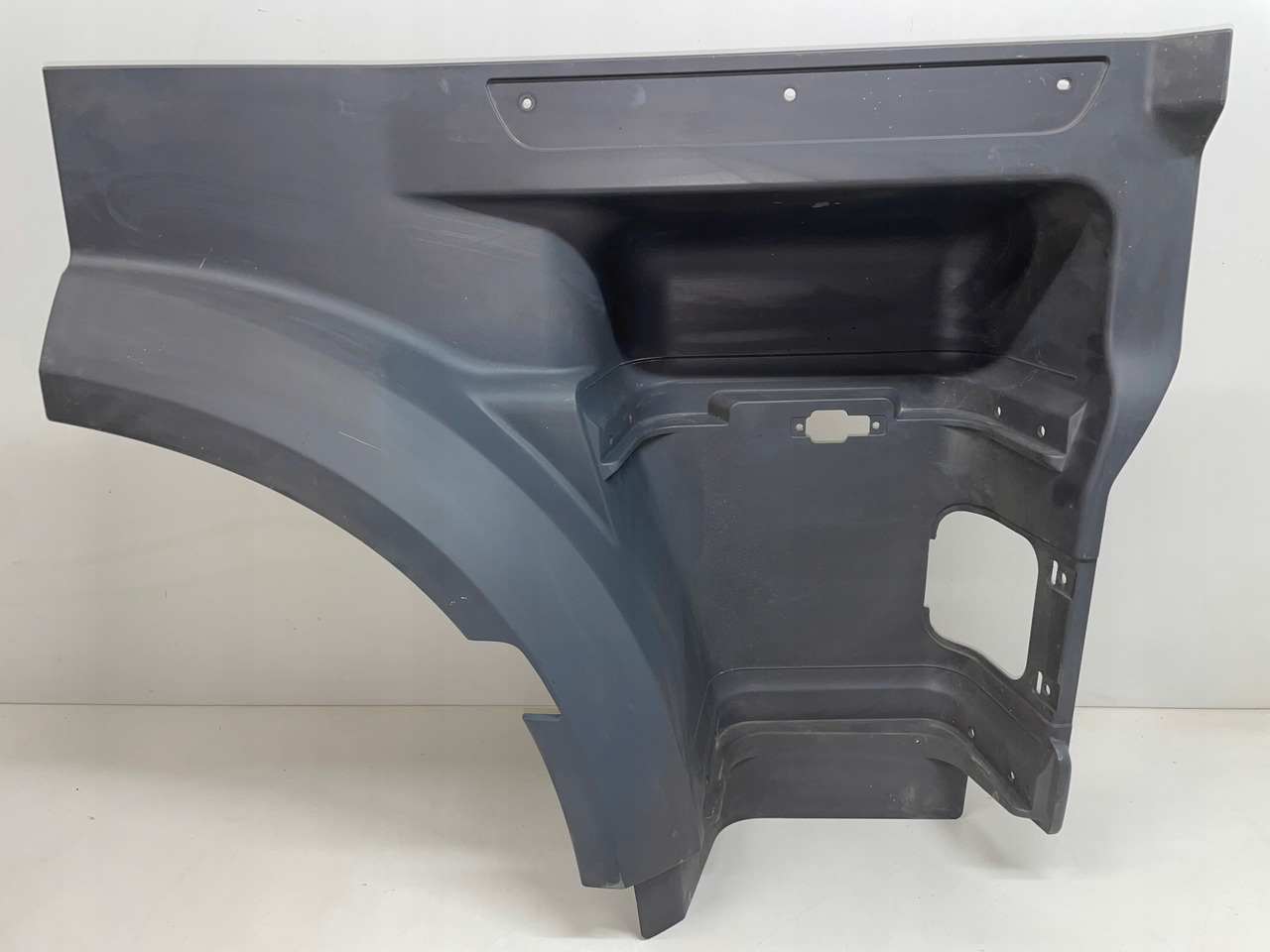 STOPNICA DAF XF 106 STOPIEŃ 1835024 - Lépcső - Teherautó: 1 kép. STOPNICA DAF XF 106 STOPIEŃ 1835024 - Lépcső - Teherautó: 1 kép.