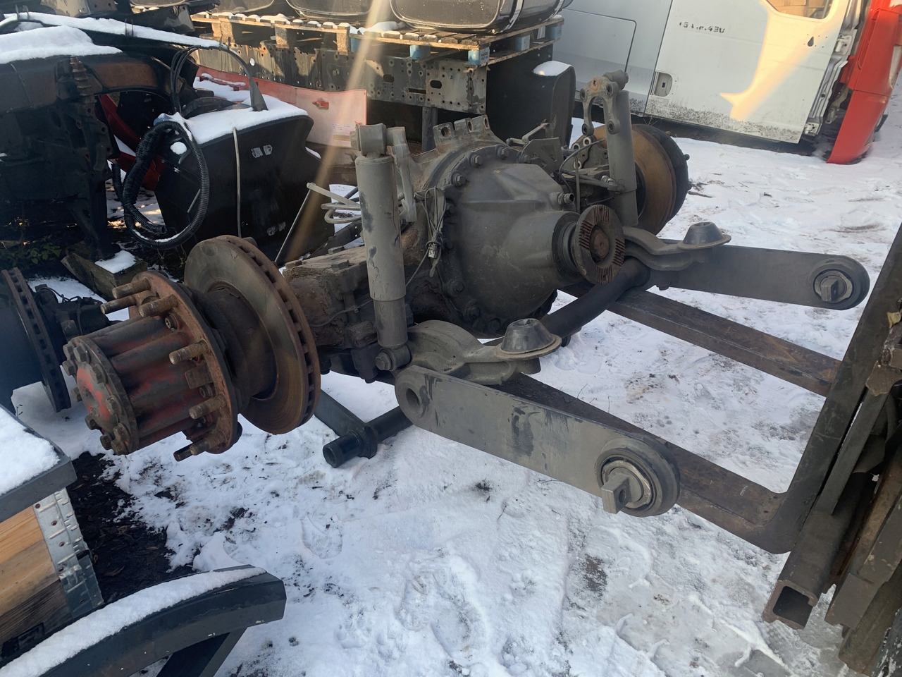 TYLNI MOST DYFER MERCEDES ACTROS MP4 R440 2,227 - Első tengely - Teherautó: 4 kép. TYLNI MOST DYFER MERCEDES ACTROS MP4 R440 2,227 - Első tengely - Teherautó: 4 kép.