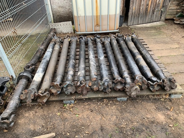 WAŁ NAPĘDOWY MAN TGA TGX TGS CENA OD 100 ZŁ - Féltengely - Teherautó: 3 kép. WAŁ NAPĘDOWY MAN TGA TGX TGS CENA OD 100 ZŁ - Féltengely - Teherautó: 3 kép.