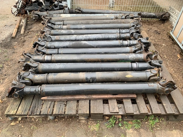 WAŁ NAPĘDOWY MAN TGA TGX TGS CENA OD 100 ZŁ - Féltengely - Teherautó: 4 kép. WAŁ NAPĘDOWY MAN TGA TGX TGS CENA OD 100 ZŁ - Féltengely - Teherautó: 4 kép.