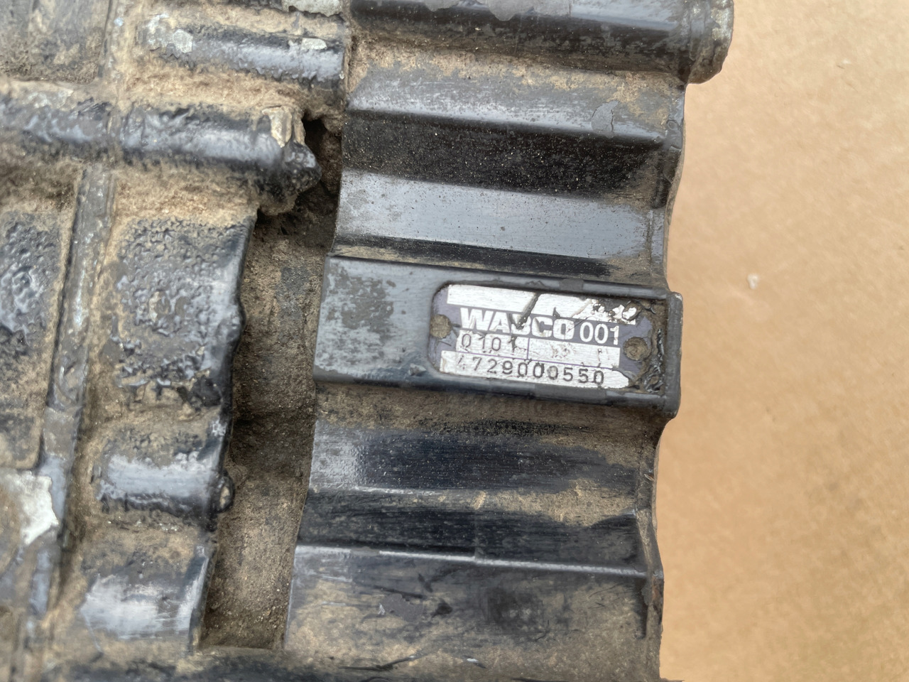 ZAWÓR PODUSZEK ECAS MAN TGA TGX TGS 4729000550 - Légrugó - Teherautó: 3 kép. ZAWÓR PODUSZEK ECAS MAN TGA TGX TGS 4729000550 - Légrugó - Teherautó: 3 kép.