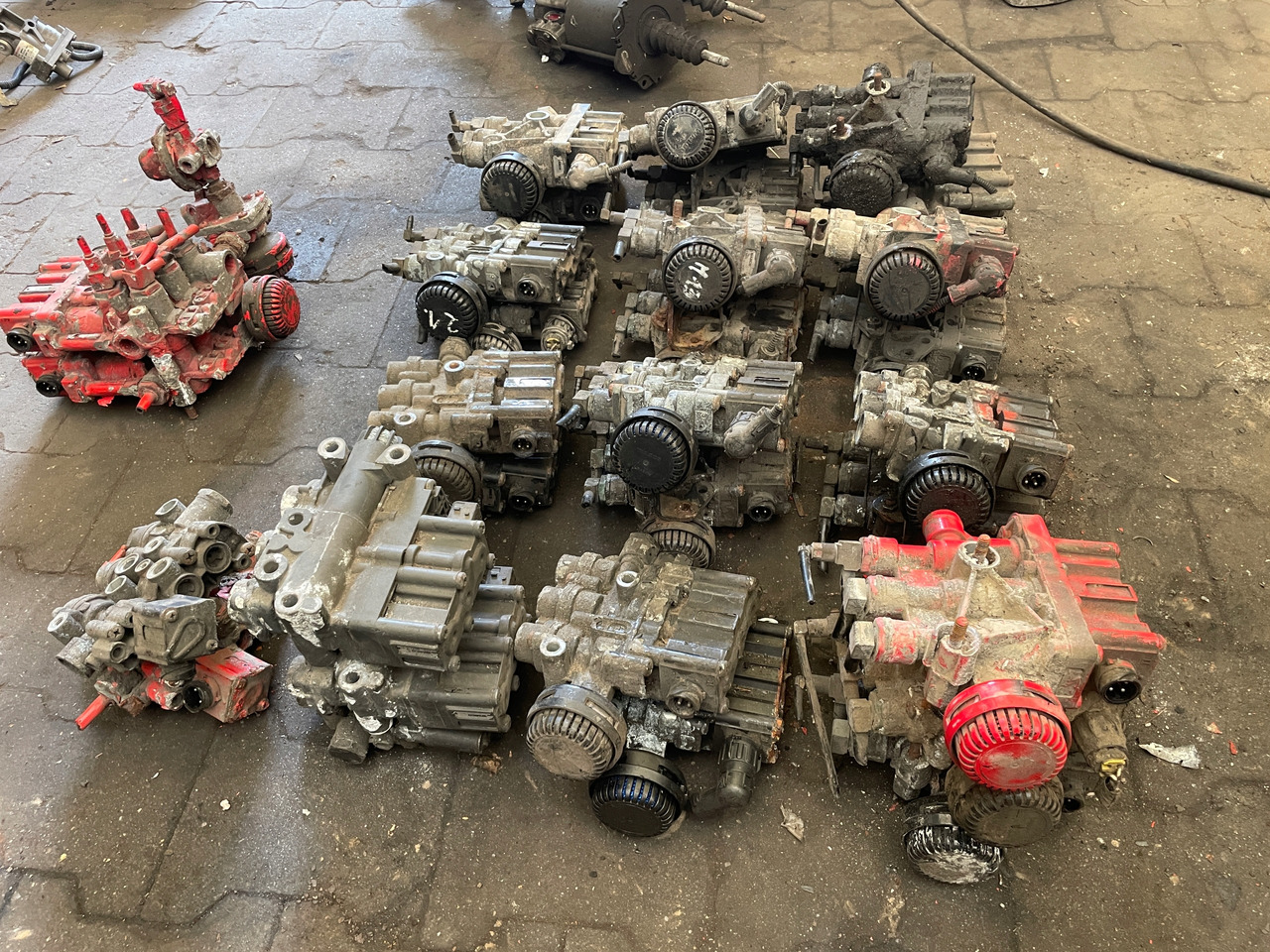 ZAWÓR PODUSZEK ECAS MAN TGA TGX TGS 4729000550 - Légrugó - Teherautó: 5 kép. ZAWÓR PODUSZEK ECAS MAN TGA TGX TGS 4729000550 - Légrugó - Teherautó: 5 kép.