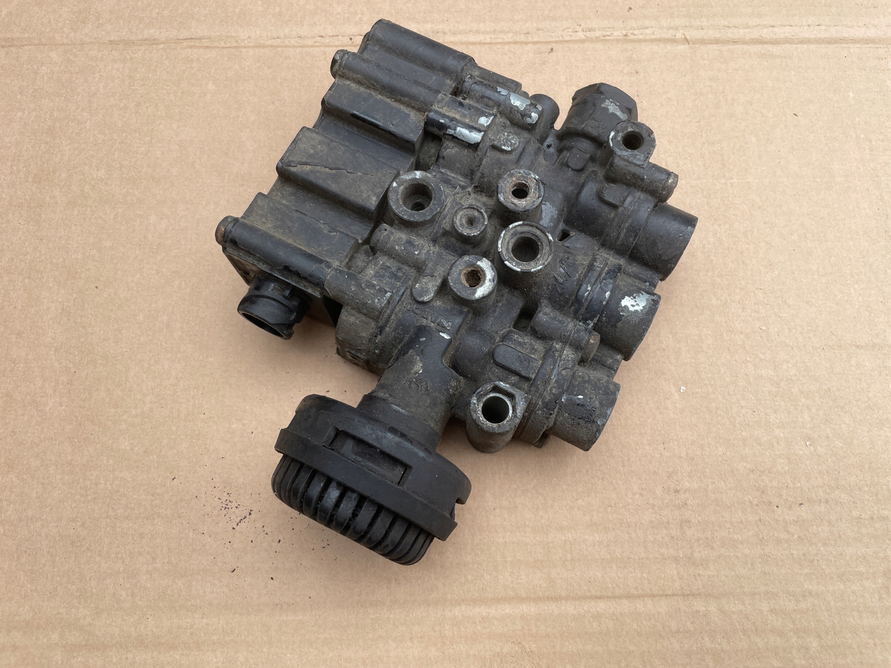 ZAWÓR PODUSZEK ECAS MAN TGA TGX TGS 4729000550 - Légrugó - Teherautó: 1 kép. ZAWÓR PODUSZEK ECAS MAN TGA TGX TGS 4729000550 - Légrugó - Teherautó: 1 kép.