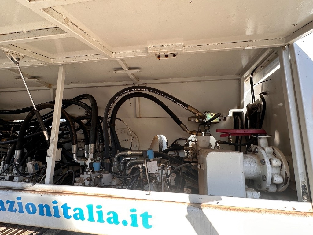 Mait HR130 - Cölöpverő: 3 kép. Mait HR130 - Cölöpverő: 3 kép.