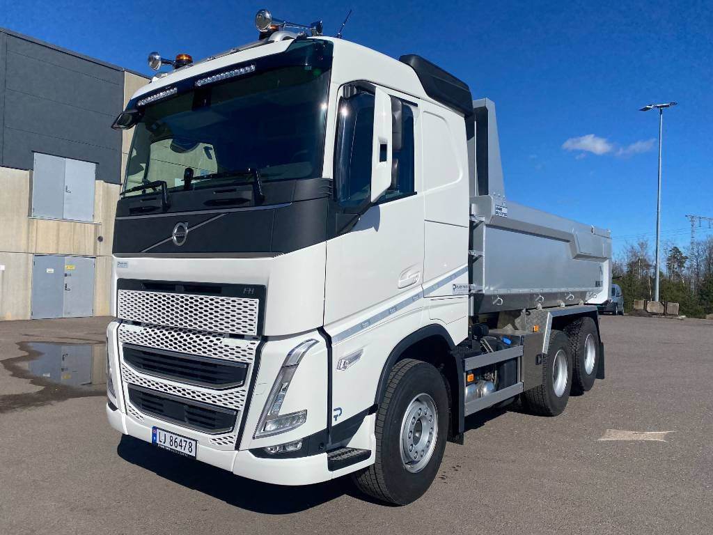 Volvo FH 540 - Billenőplatós teherautó: 1 kép. Volvo FH 540 - Billenőplatós teherautó: 1 kép.