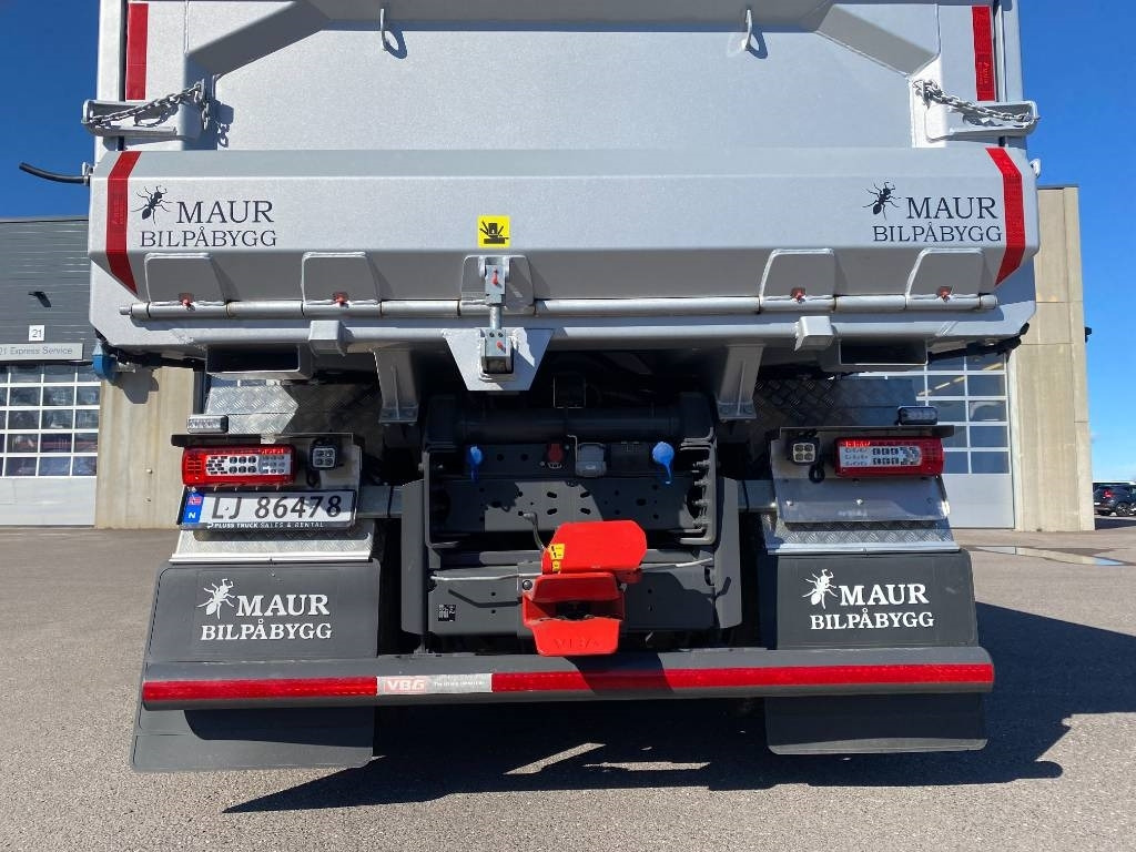 Volvo FH 540 - Billenőplatós teherautó: 5 kép. Volvo FH 540 - Billenőplatós teherautó: 5 kép.