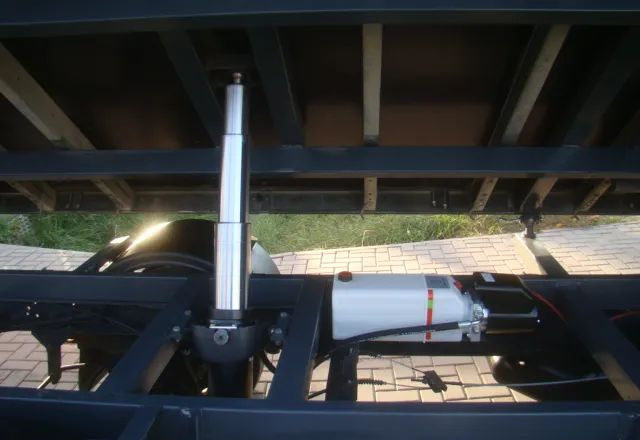 Iveco DAILY 100%PRZEBIEG-POTWIERDZONY - Billenőplatós kisteherautó: 3 kép. Iveco DAILY 100%PRZEBIEG-POTWIERDZONY - Billenőplatós kisteherautó: 3 kép.