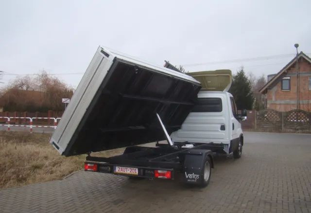 Iveco DAILY 35 C 15 3.5T 4.60M 3.5T NA HAKU CLIMATRONIC - Billenőplatós kisteherautó: 5 kép. Iveco DAILY 35 C 15 3.5T 4.60M 3.5T NA HAKU CLIMATRONIC - Billenőplatós kisteherautó: 5 kép.