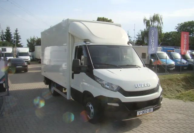 Iveco DAILY 40 C 15 3.0TDI 3.5T DMC WINDA 1000KG1000KG - Dobozos kisteherautó: 4 kép. Iveco DAILY 40 C 15 3.0TDI 3.5T DMC WINDA 1000KG1000KG - Dobozos kisteherautó: 4 kép.