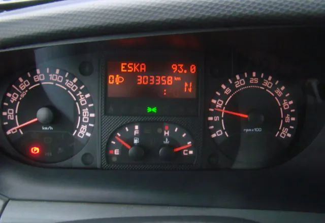 Dobozos kisteherautó Iveco DAILY 65 C 18 3.0TDI 5.10M: 14 kép. Dobozos kisteherautó Iveco DAILY 65 C 18 3.0TDI 5.10M: 14 kép.