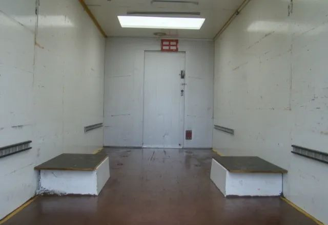 Dobozos kisteherautó Iveco DAILY 65 C 18 3.0TDI 5.10M: 10 kép. Dobozos kisteherautó Iveco DAILY 65 C 18 3.0TDI 5.10M: 10 kép.