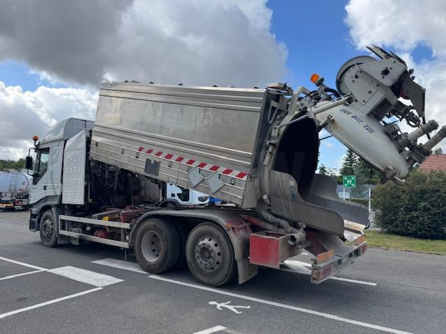 Iveco Stralis 480 - Szippantós autó: 4 kép. Iveco Stralis 480 - Szippantós autó: 4 kép.