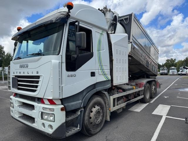 Iveco Stralis 480 - Szippantós autó: 2 kép. Iveco Stralis 480 - Szippantós autó: 2 kép.