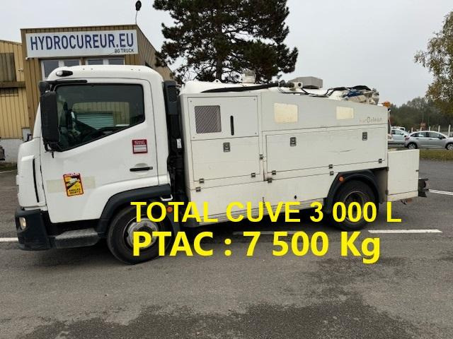 Renault D-Series - Szippantós autó: 1 kép. Renault D-Series - Szippantós autó: 1 kép.