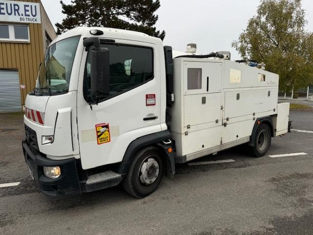 Renault D-Series - Szippantós autó: 2 kép. Renault D-Series - Szippantós autó: 2 kép.