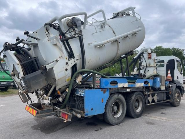 Renault Kerax 370 DCI - Szippantós autó: 4 kép. Renault Kerax 370 DCI - Szippantós autó: 4 kép.