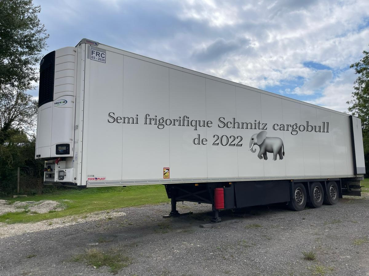Schmitz Cargobull SCS - Félpótkocsi hűtős: 3 kép. Schmitz Cargobull SCS - Félpótkocsi hűtős: 3 kép.