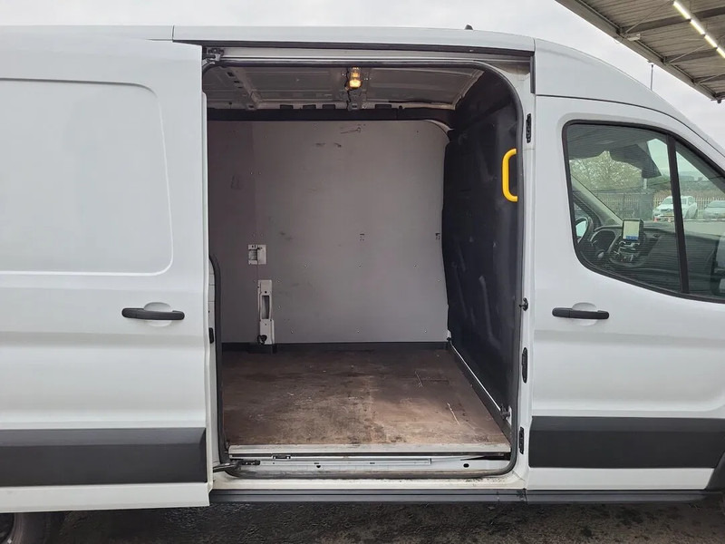 Ford Transit - Furgon: 5 kép. Ford Transit - Furgon: 5 kép.