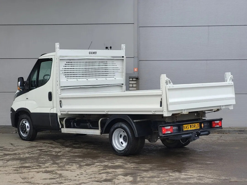 Iveco Daily 35C12 - Billenőplatós kisteherautó: 4 kép. Iveco Daily 35C12 - Billenőplatós kisteherautó: 4 kép.