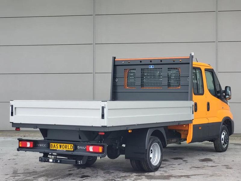 Iveco Daily 35C21 Double Cabine Open Box 3.5t CarPlay LED Clima Cruise Parkingsensors Euro6 2024 - Platós kisteherautó, Duplakabinos kisteherautó: 5 kép. Iveco Daily 35C21 Double Cabine Open Box 3.5t CarPlay LED Clima Cruise Parkingsensors Euro6 2024 - Platós kisteherautó, Duplakabinos kisteherautó: 5 kép.