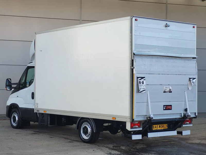 Iveco Daily 35S14 - Furgon: 2 kép. Iveco Daily 35S14 - Furgon: 2 kép.