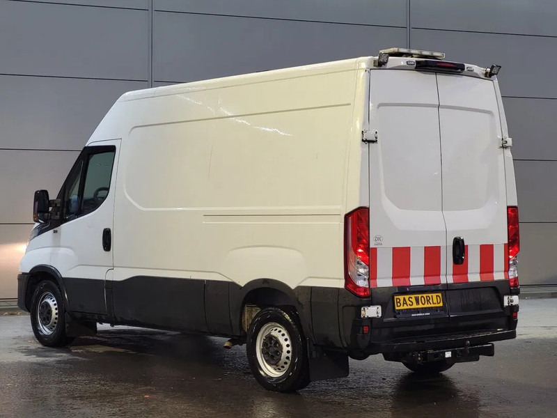 Iveco Daily 35S16 L2H2 - Furgon: 2 kép. Iveco Daily 35S16 L2H2 - Furgon: 2 kép.